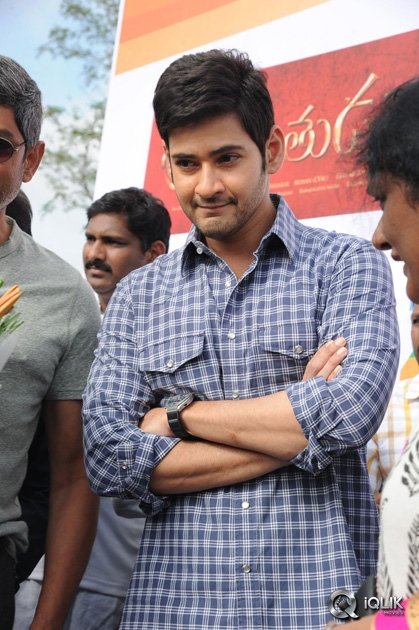 Srimanthudu-Movie-Team-at-HBC-Chak-De-India-Ride